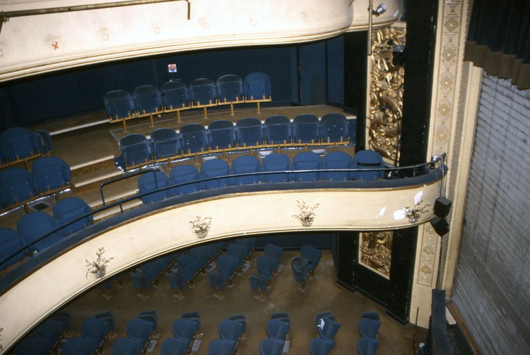 salle de spectacle, vue partielle