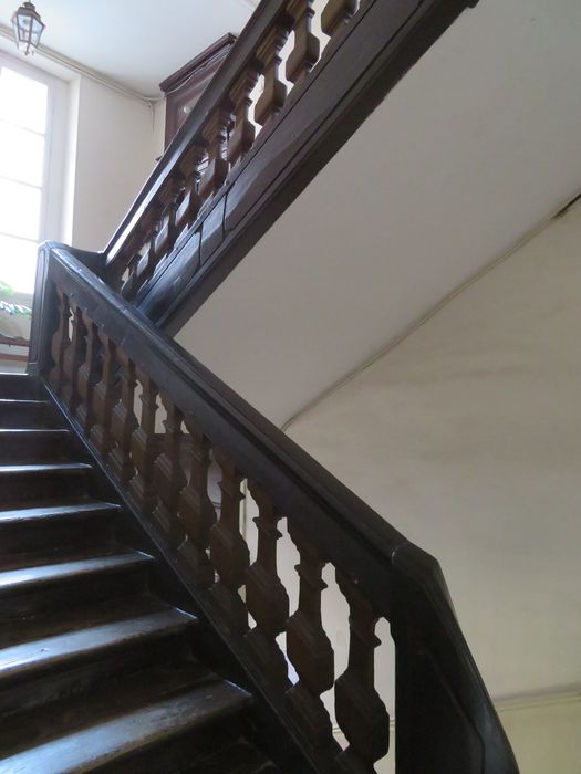 escalier, vue partielle