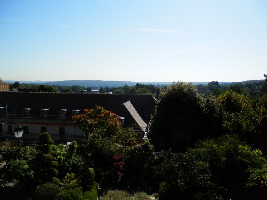 vue générale du panorama depuis le balcon sur l’ancien hôpital