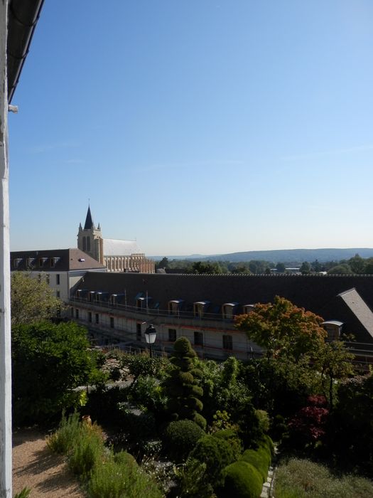 vue générale du panorama depuis le balcon sur l’ancien hôpital