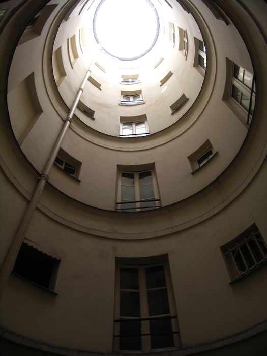 cour circulaire