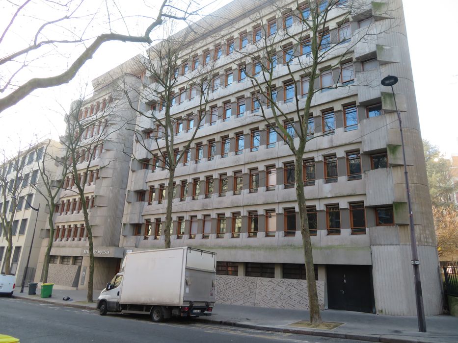 façade antérieure sur rue