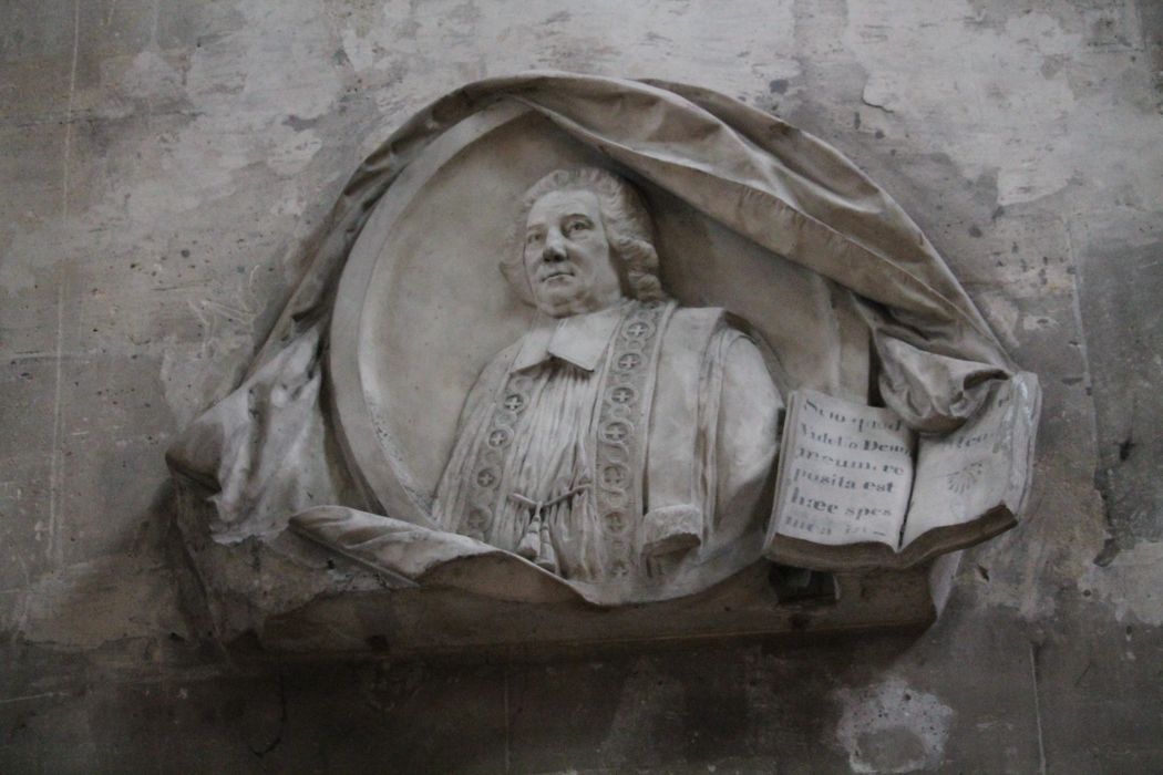 monument funéraire de Jean-François Secousse, curé de Saint-Eustache