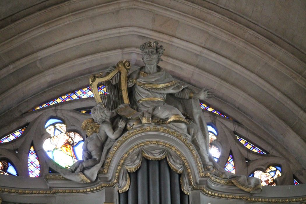 groupe sculpté : Sainte Cécile et des anges