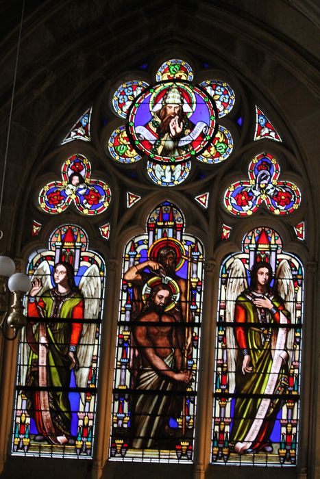 verrière de la chapelle des fonts baptismaux : Le Baptême de Jésus