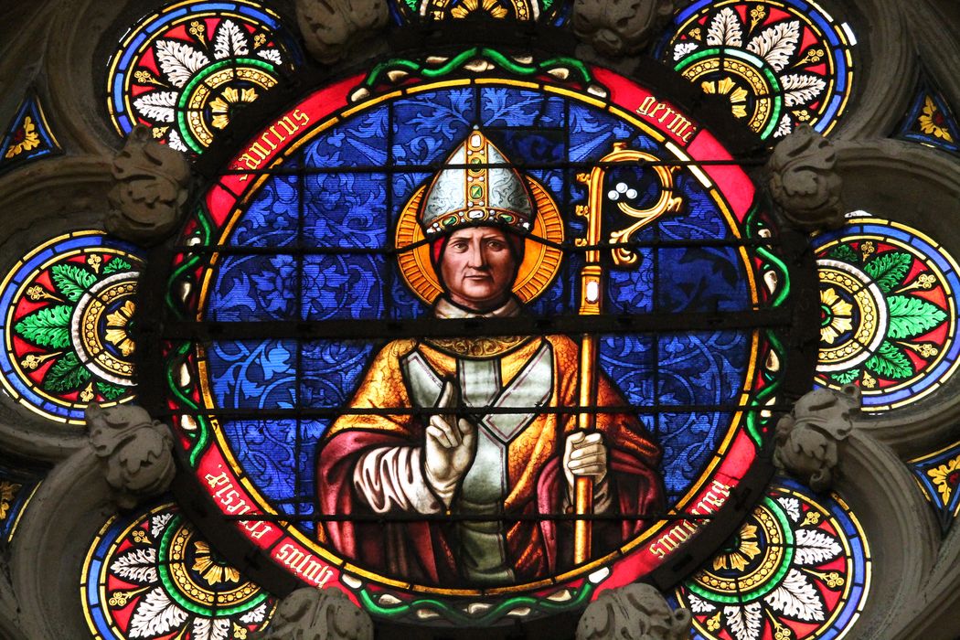 verrière du transept droit : Saint Germain, martyr