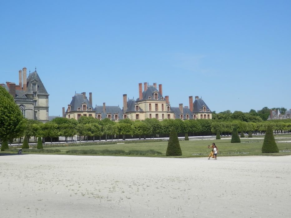 jardin, grand parterre sud-est, vue partielle