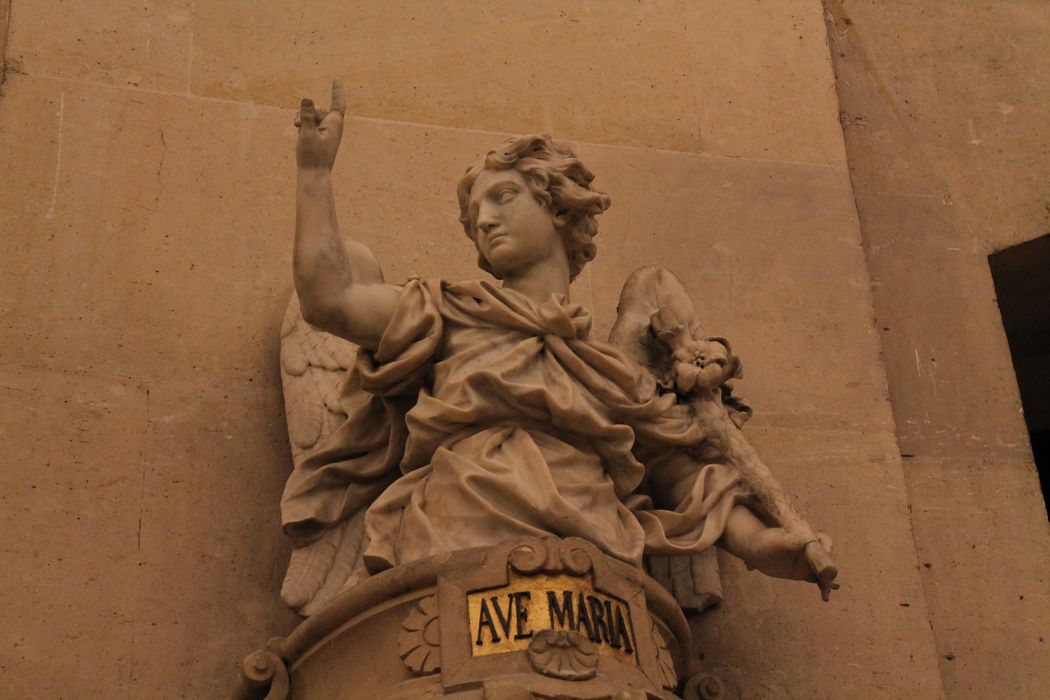 statue : Ange de l'Annonciation