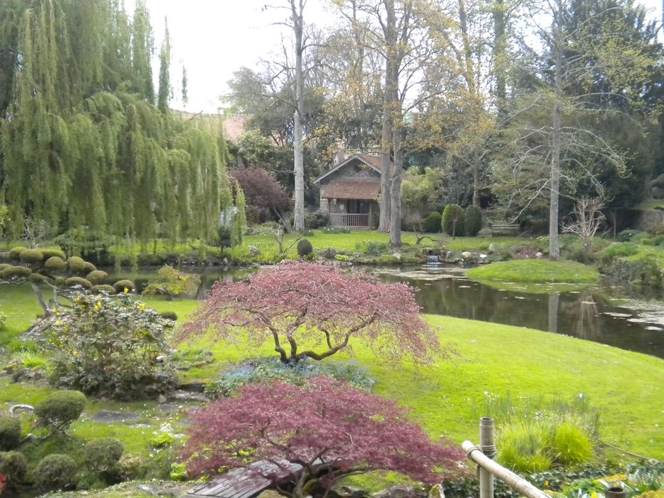 jardin japonais créé par Berthe de Ganay, vue partielle