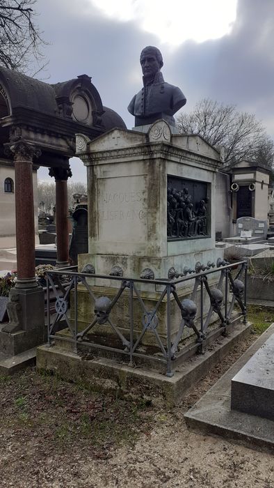 vue générale du tombeau