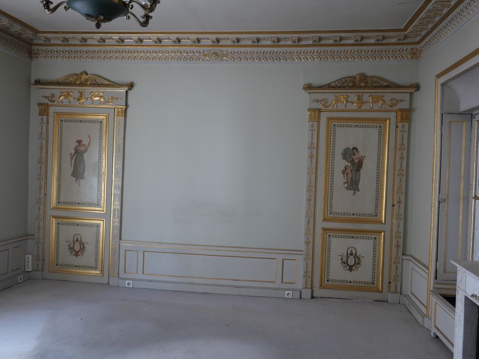 aile est, 2e étage, mur sud du salon directoire