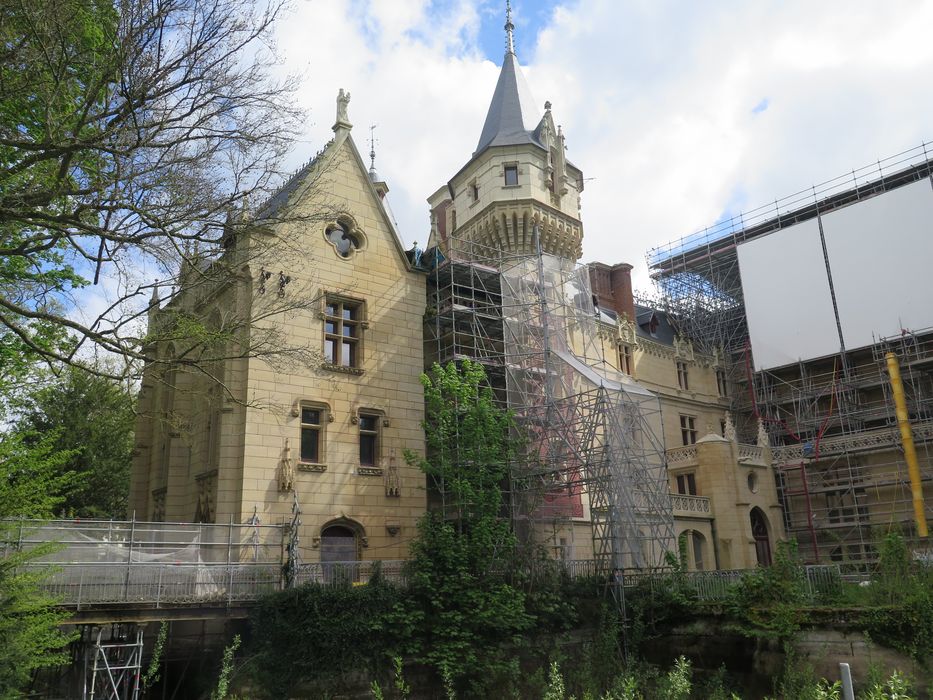 aile nord, façade sud, vue partielle