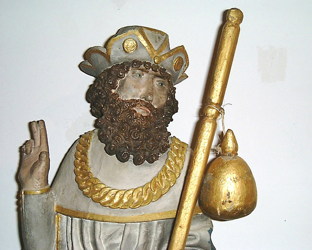 statue : Saint Jacques le majeur, partie supérieure de la statue, avant restauration