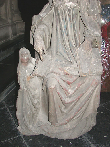 groupe sculpté : Sainte Anne et la Vierge ou l'éducation de la Vierge, partie inférieure, avant restauration