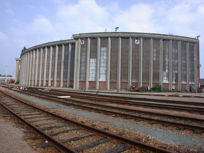 Façade extérieure : vue générale.