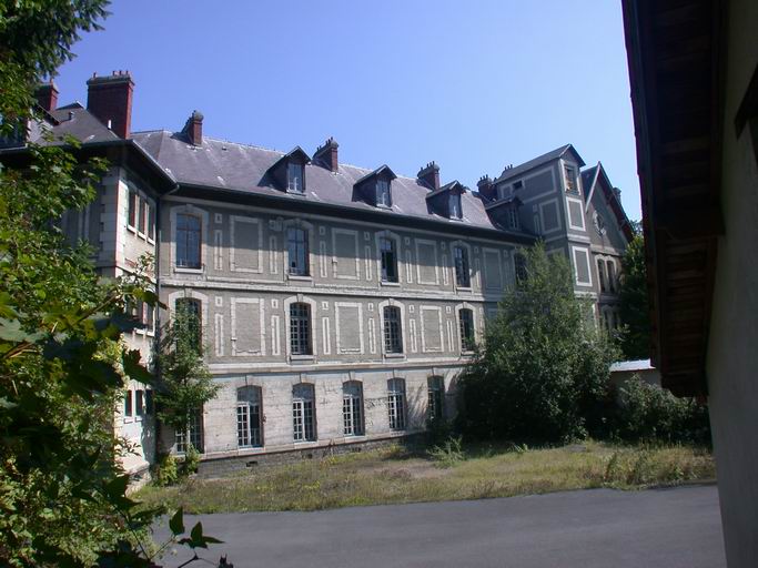 Le pavillon A, dit Letulle : l'arrière.