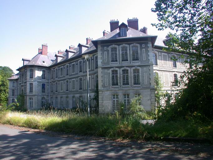 Le pavillon A, dit Letulle : l'arrière.
