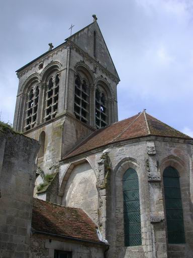 Clocher et chevet côté sud.