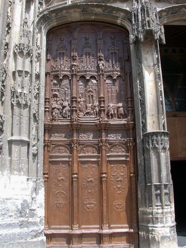 Vantail gauche après restauration (atelier Lehuen, 2002).