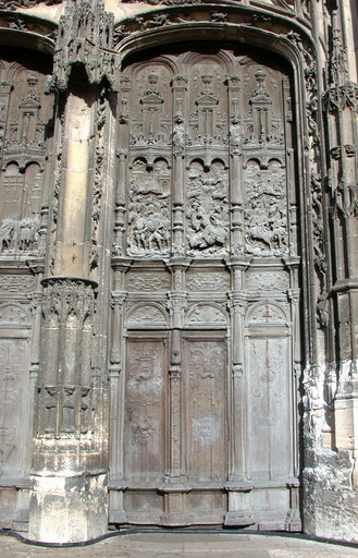 Vue générale du vantail de droite avant la restauration de 2002.