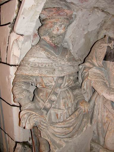 Groupe sculpté en cours de dépose (atelier Giordani, décembre 2005) : saint Joseph d'Arimathie.