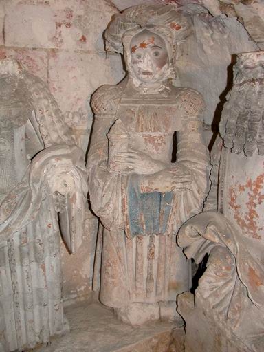 Groupe sculpté en cours de dépose (atelier Giordani, décembre 2005) : sainte femme.