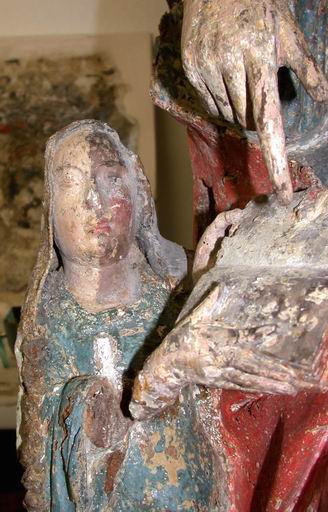 groupe sculpté : Sainte Anne et la Vierge ou l'éducation de la Vierge, détail du groupe en cours de restauration : la Vierge (atelier Giordani, 2004)