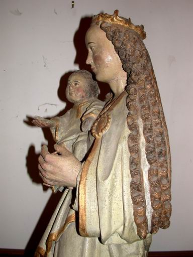 Statue
