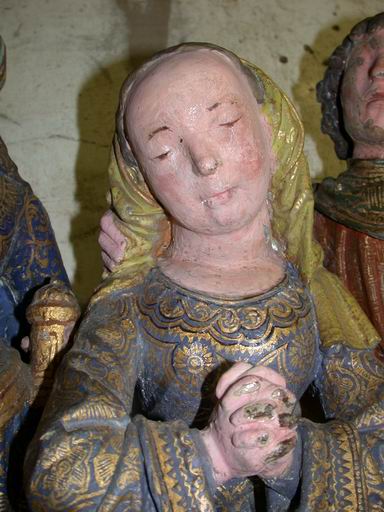 Détail : tête de la Vierge, en cours de nettoyage et réintégration (atelier Le Sciapode, 2003).