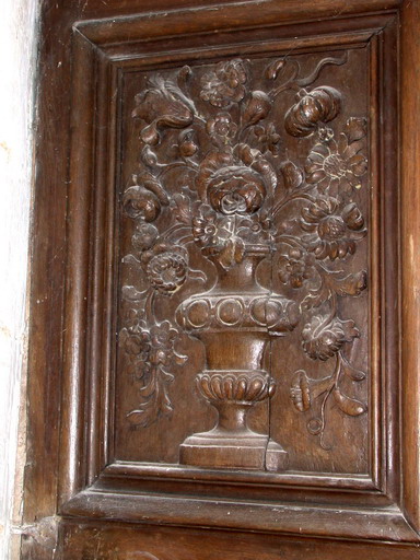 Panneau de la cuve : pot à fleurs.