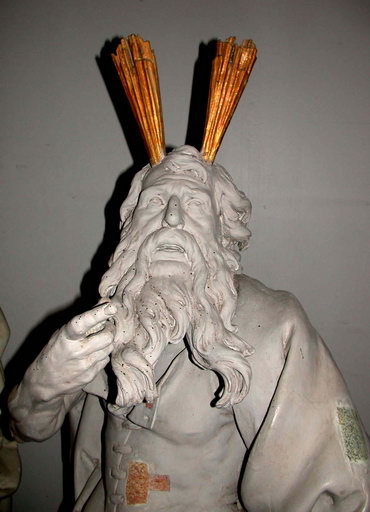 Statue