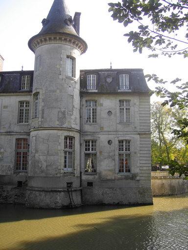 Vue de la partie sud de la façade ouest.