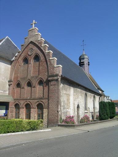 Extérieur : vue d'ensemble de la façade ouest.