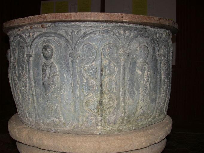 Détail de la cuve en plomb.