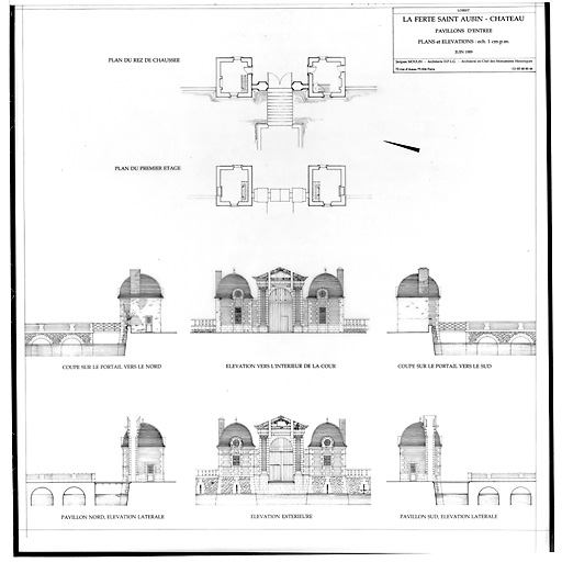 Château, pavillons d'entrée : PAVILLONS D'ENTREE: plan du rez de chaussée, plan du 1er étage, coupe sur le portail vers le nord, coupe sur le portail vers le sud, élévation vers l'intérieur de la cour, élévation vers l'extérieur, pavillon nord, élévation latérale, pavillon sud, élévation latérale.