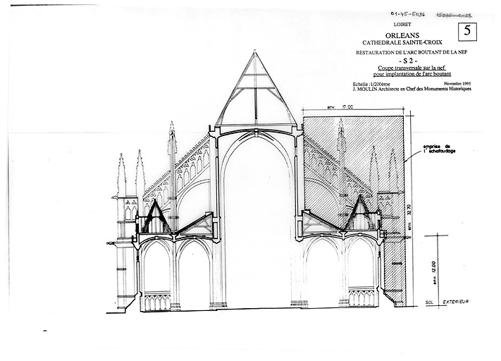 Cathédrale Sainte-Croix : RESTAURATION DE L'ARC BOUTANT DE LA NEF - S2 coupe transversale sur la nef pour implantation de l'arc boutant.