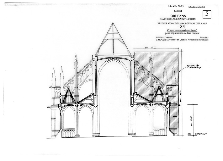 Cathédrale Sainte-Croix : RESTAURATION DE L'ARC BOUTANT DE LA NEF S2 coupe transversale sur la nef pour implantation de l'arc boutant.