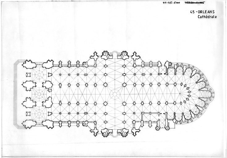 Cathédrale Sainte-Croix : plan au sol