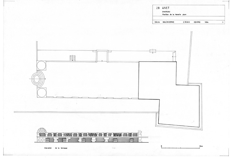 Château : 1 - Pavillon de la Venerie : plan niveau terrasse, élévation de la terrasse.