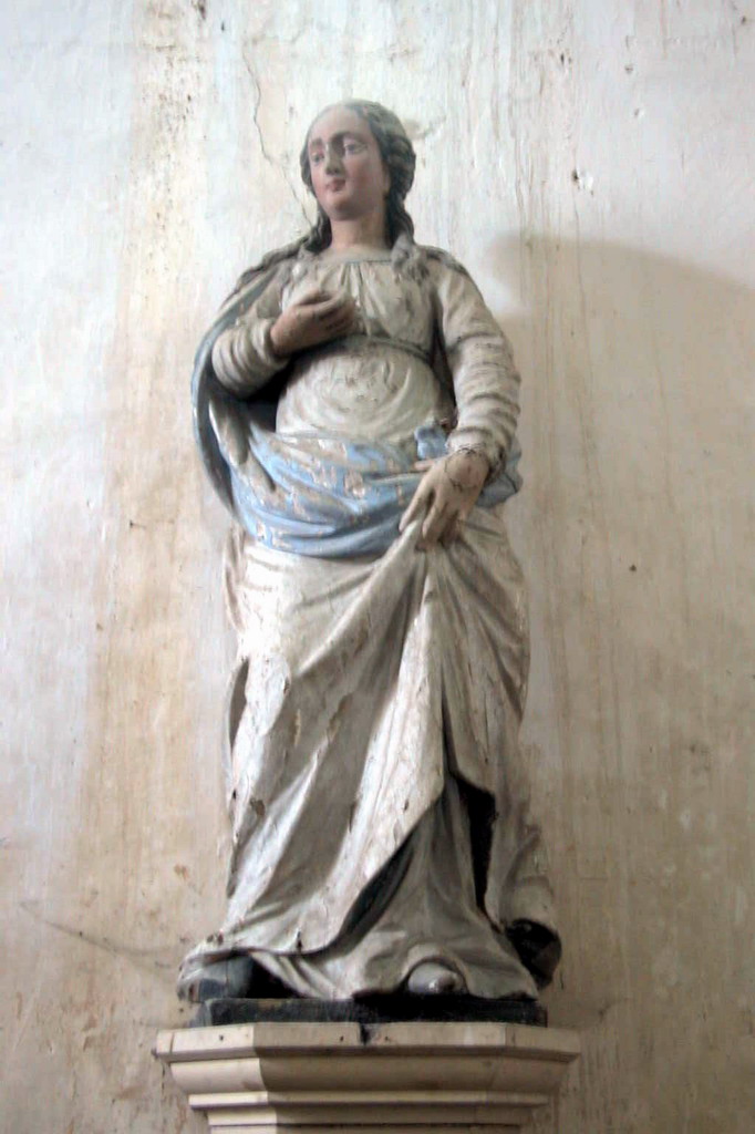 Statue, figure de sainte.