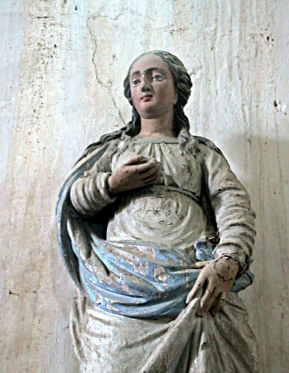 Statue, figure de sainte.