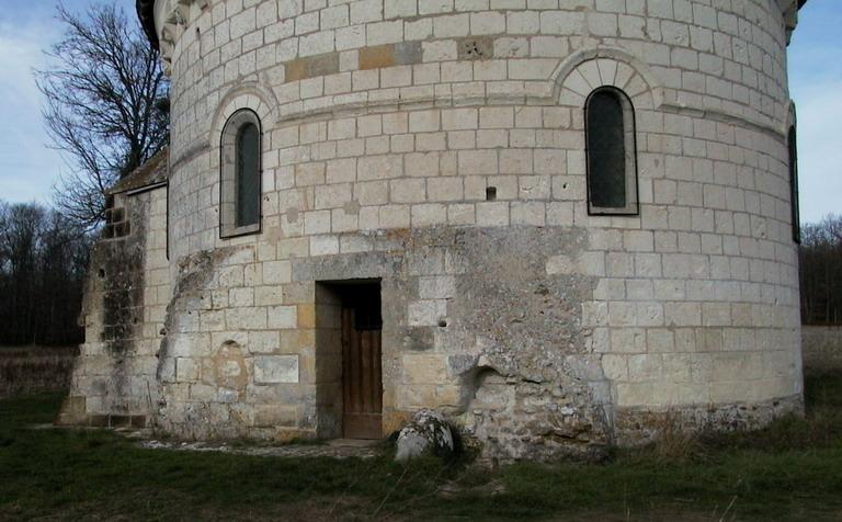 Chapelle Saint-Jean du Liget : Façade d'entrée.