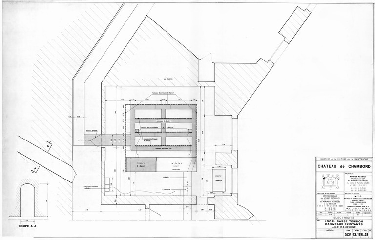 Château, Domaine de Chambord : D.C.E. EL.28 MISE EN COFORMITE DES RESEAUX ELECTRIQUES, Electricité (Aile Dauphine)DO : plan du local basse tension, caniveaux existants.