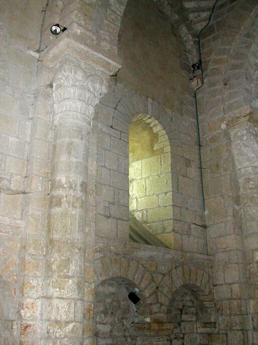 Eglise Saint-Roch : Vue intérieur, choeur.