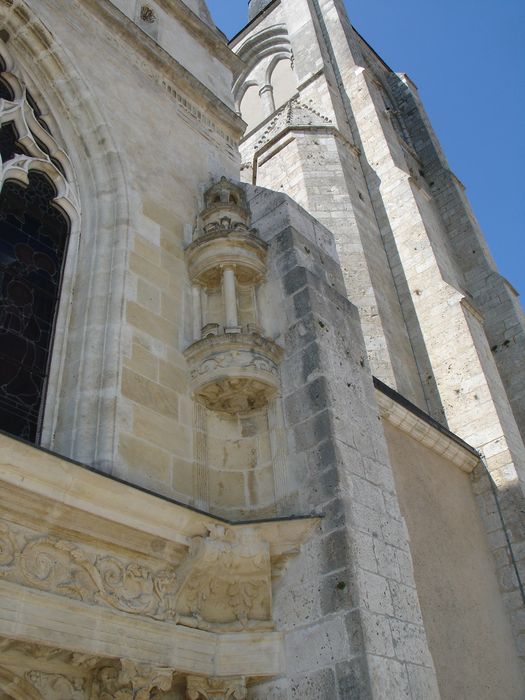 Eglise Saint-Aignan : Flanc est, vue partielle