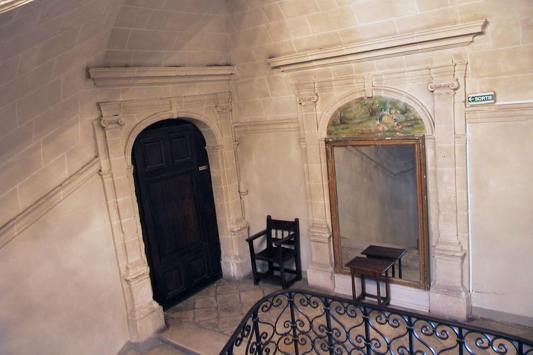 Ancienne abbaye Notre-Dame : Escalier d’honneur, vue partielle