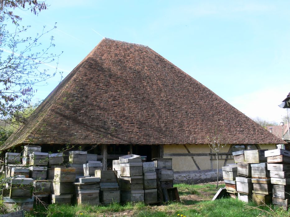 Grange pyramidale de la Fontaine Bénat :  Vue générale