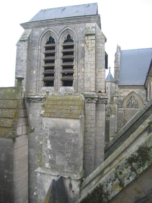 Basilique Notre-Dame : Clocher, vue générale