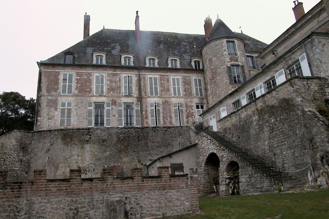 Château : Ensemble sud-est, vue générale