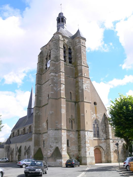 Eglise Saint-Symphorien : Clocher, vue générale